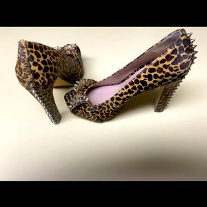 Leopard Print Spiky Vince Camuto Heels Size 8